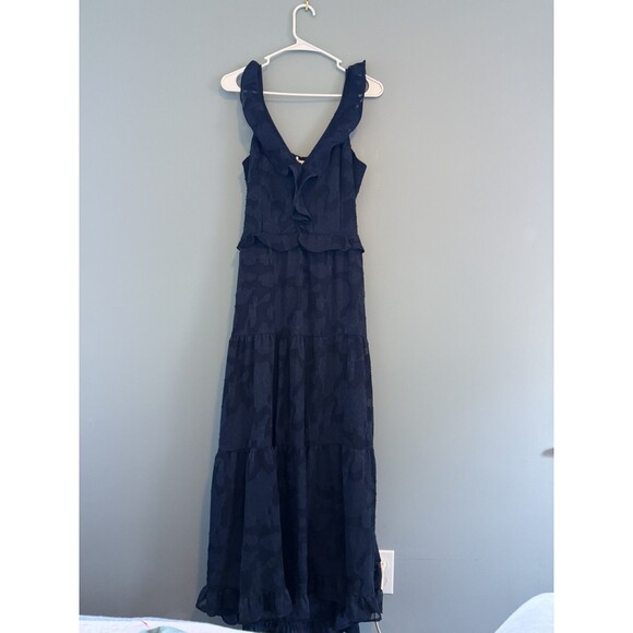 HEARTLOOM Vesna Maxi Dress Tiered Ruffle Navy Blue Cutout Back Large Floral - Picture 2 of 4